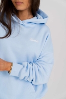 Klasyczna, kangurka, luźna bluza z kapturem. Model z miękkiej dzianiny bawełnianej z przyjemnym meszkiem od spodu - Baby Blue