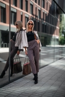 ETIENNE spodnie cygaretki z dzianiny mleczna czekolada