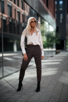 ETIENNE spodnie cygaretki z dzianiny gorzka czekolada