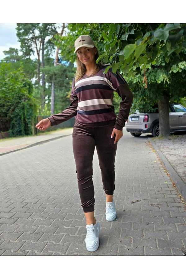 Dres welurowy, dekolt w serek - ciemny brąz