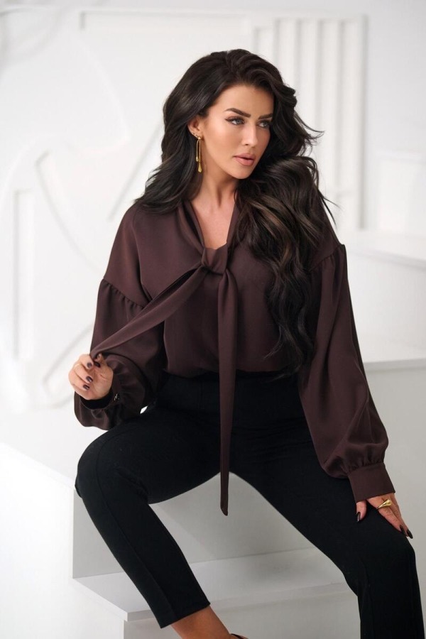 Bluzka damska elegancka wiązana pod szyją POLSKI PRODUCENT - czekolada
