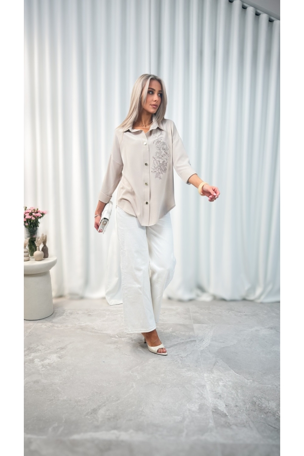 Koszula damska motyw kwiatowy jasny beż elegancka luźna do pracy