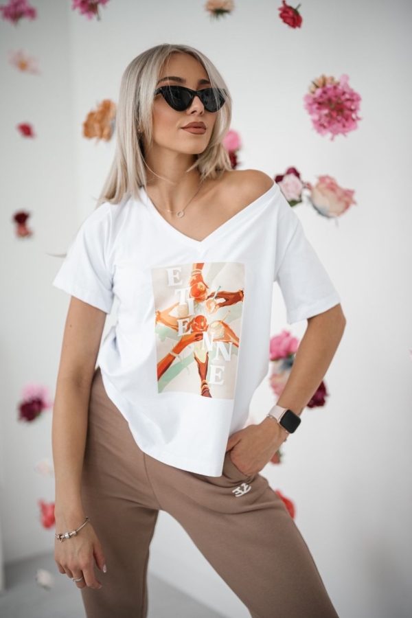 T-shirt z dekoltem w kształcie litery „V” z krótkim rękawem drinki - biały